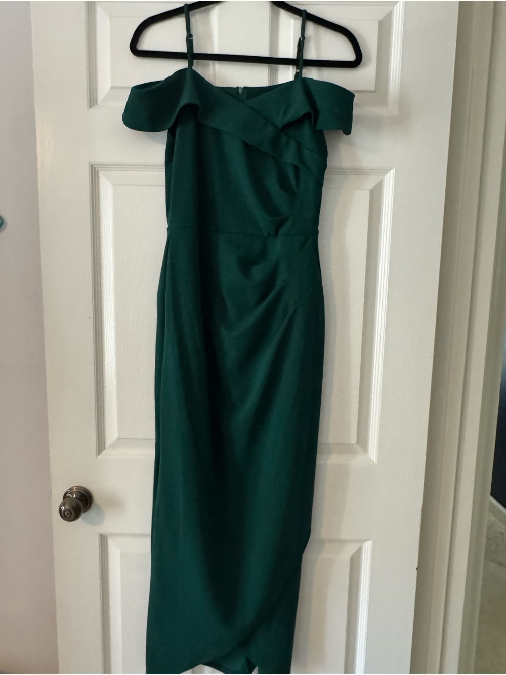 Off-Shoulder Emerald Green Dress with Spaghetti Straps